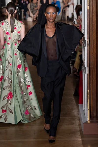 Look 38